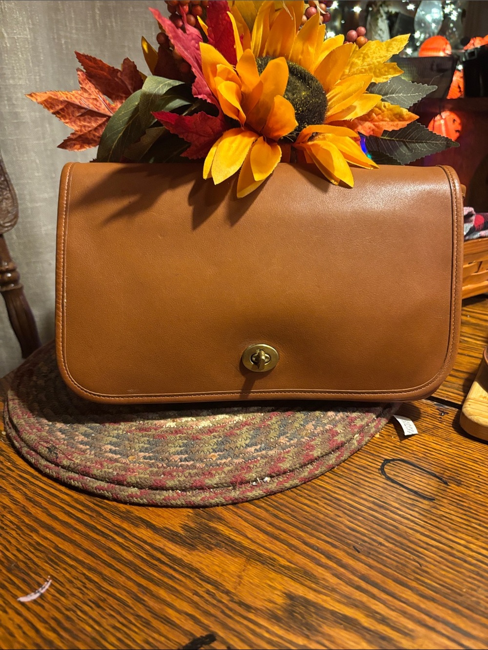 Coach Convertible Clutch in British tan